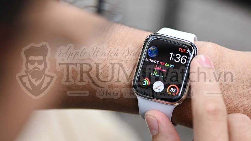 thong tin suc khoe tren man hinh - Đánh giá Apple Watch Series 4 - Thiết kế khác biệt làm nên đẳng cấp